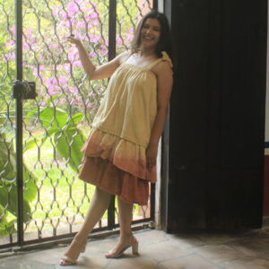 Falda y Multivestido Tunupa en amarillo / rojo (9 usos; vestido, falda, blusa 9 en 1)