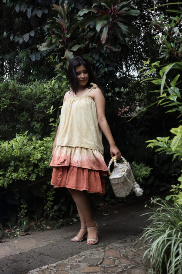 Falda y Multivestido Tunupa en amarillo / rojo (vestido, falda, blusa 9 en 1) - Image 2