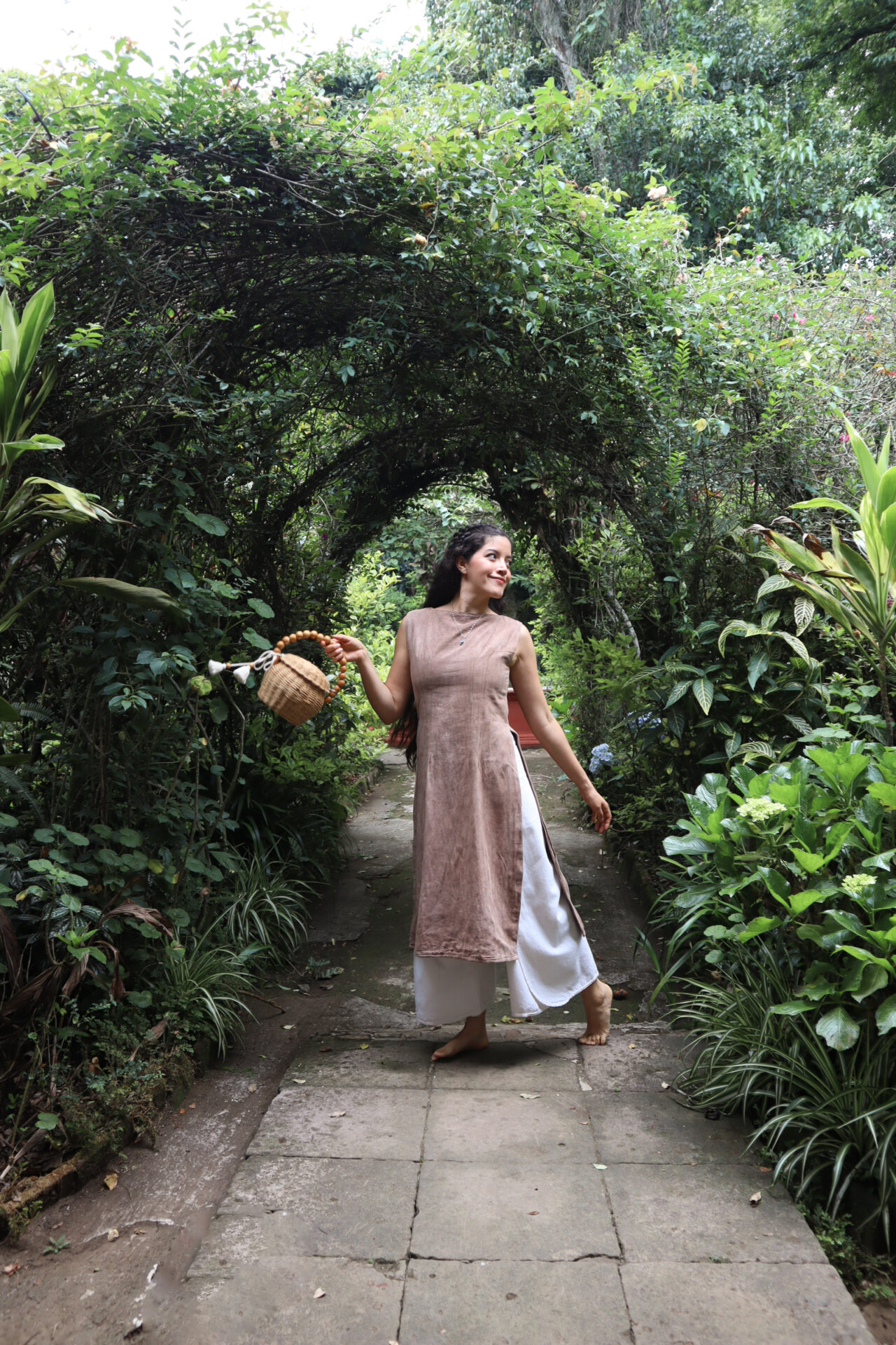 Vestido largo con abertura Lutita - Image 8