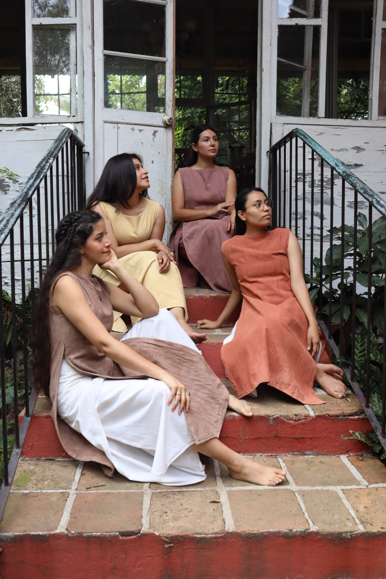 Vestido largo con abertura Lutita - Image 14