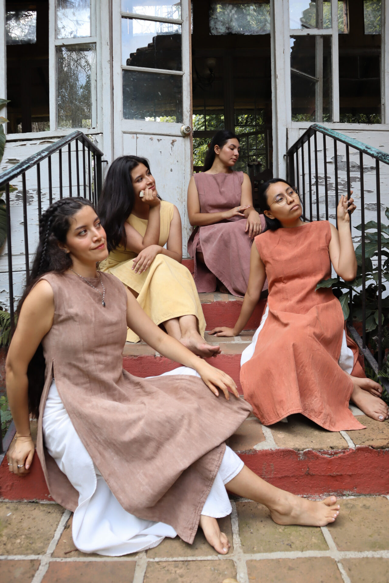 Vestido largo con abertura Lutita - Image 13